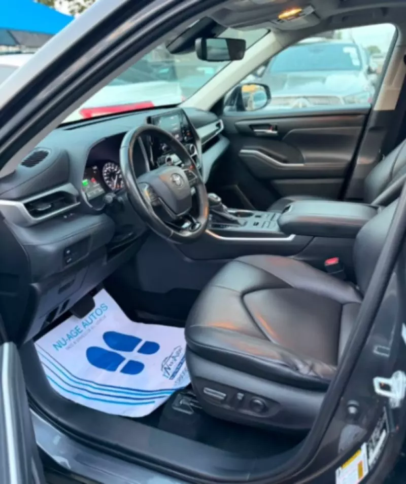 TOYOTA Highlander   - 2020