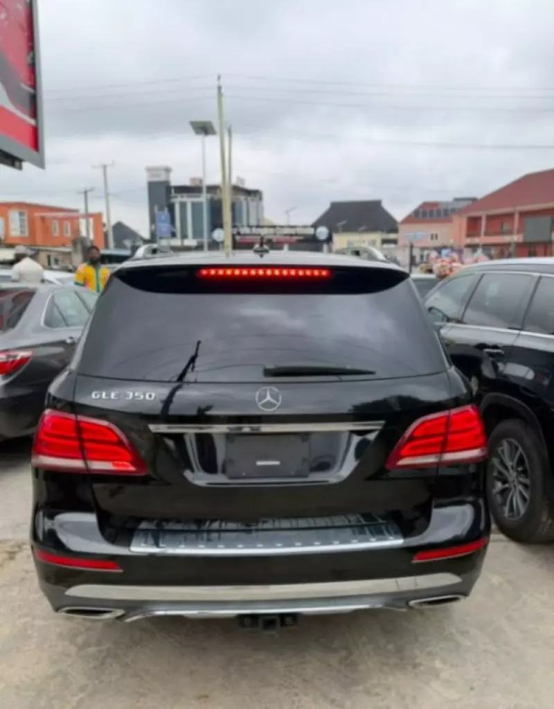 Mercedes-Benz GLE 350 - 2016