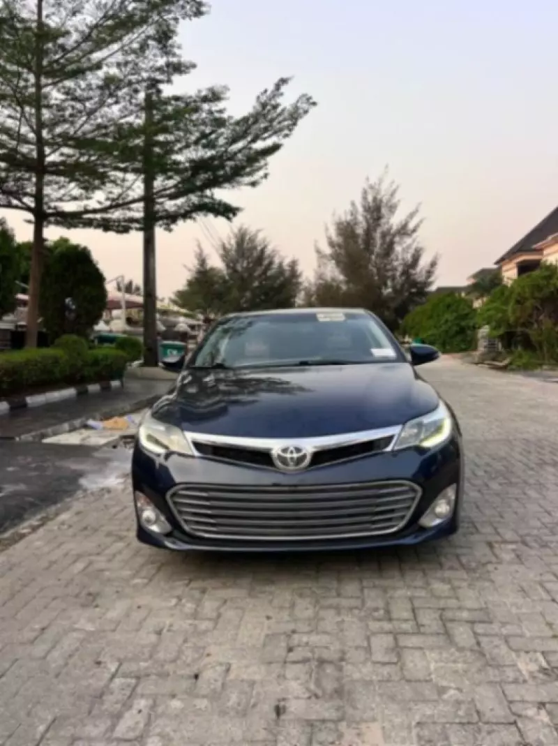 Toyota Avalon - 2014