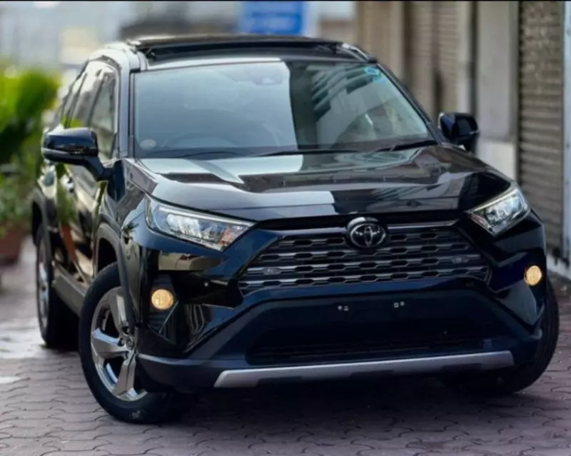 Toyota RAV 4   - 2015