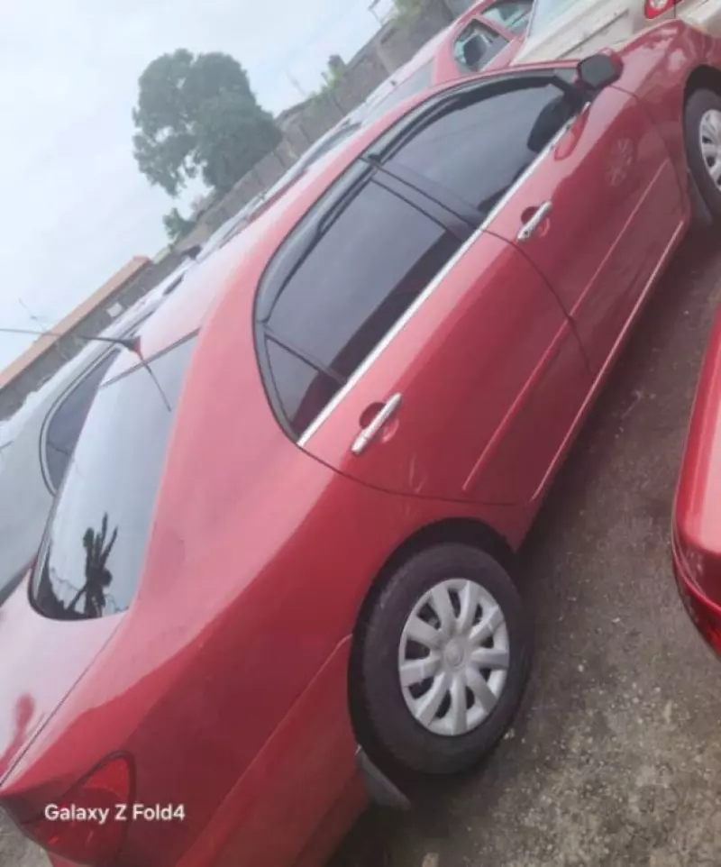 Toyota Corolla   - 2007