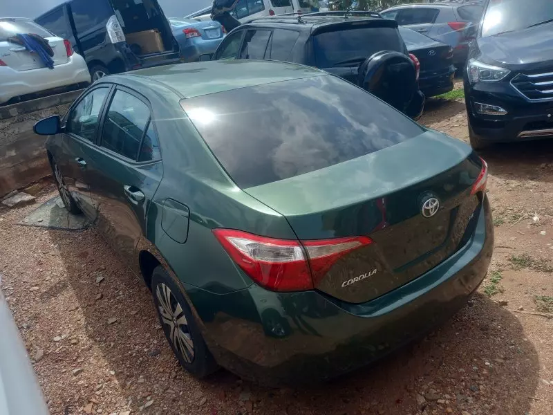 Toyota Corolla   - 2014