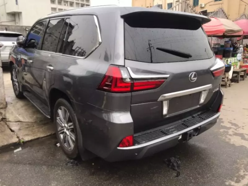 Lexus LX - 2016