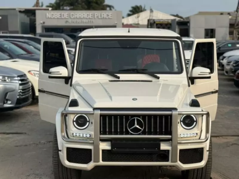 Mercedes-Benz G 63 AMG - 2013