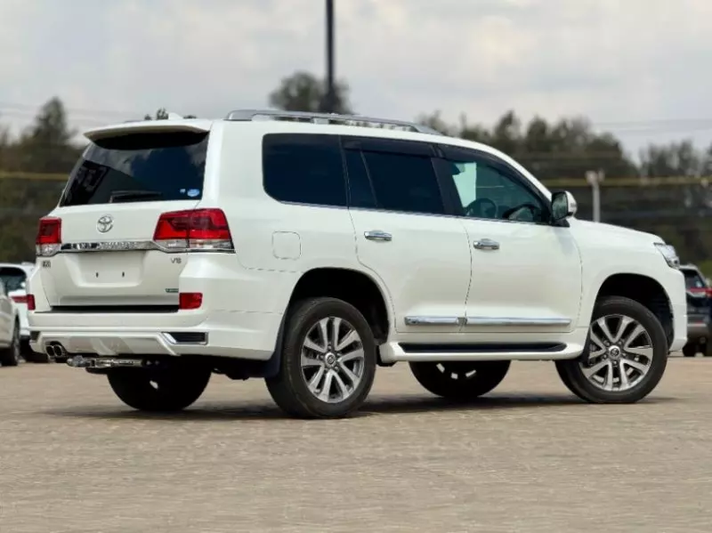 Toyota Landcruiser ZX   - 2018