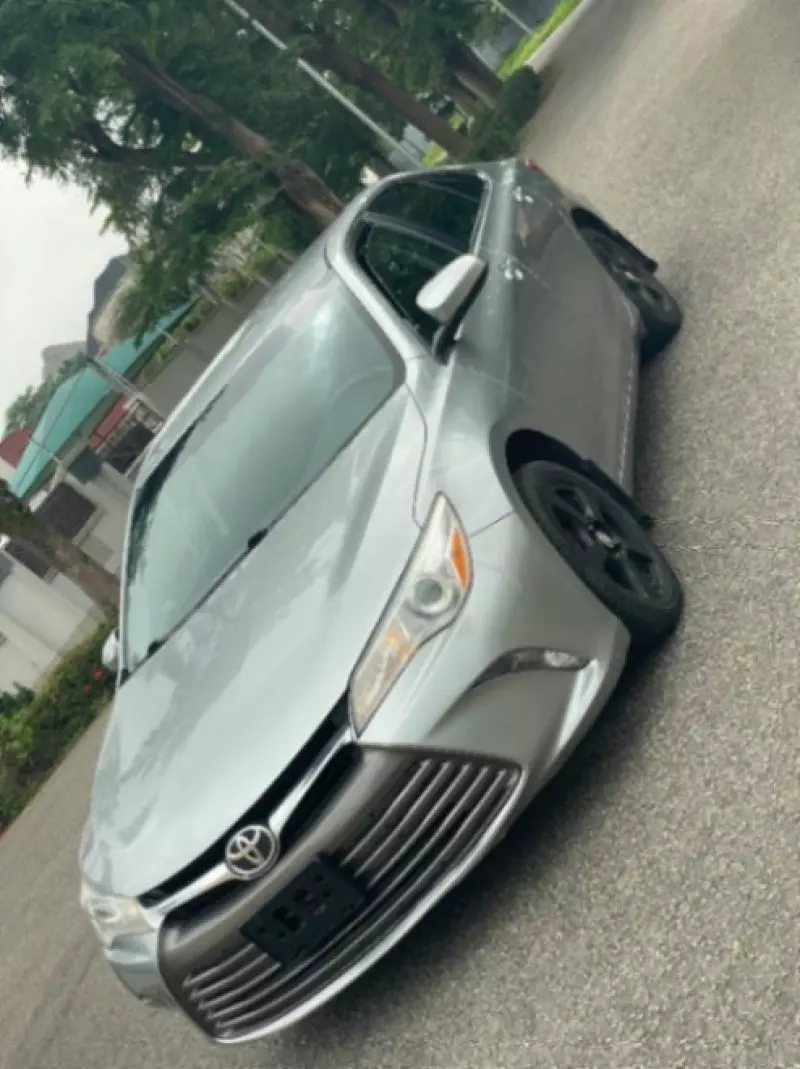 TOYOTA Camry - 2016