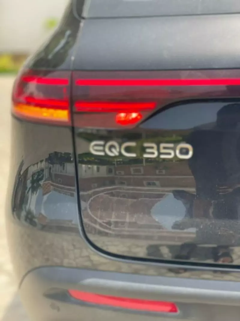 Mercedes-Benz EQC   - 2021