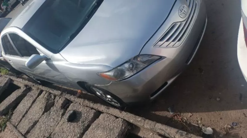 Toyota Camry - 2009
