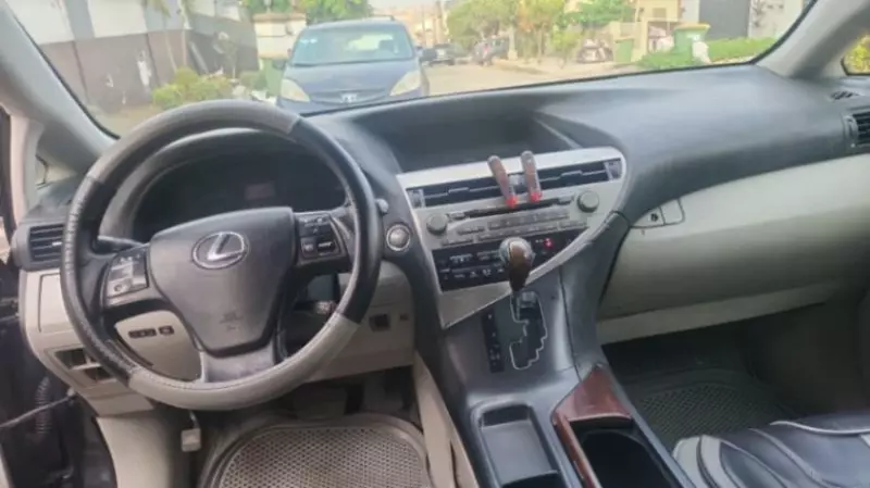 Lexus RX   - 2010