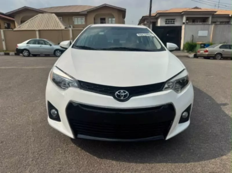 TOYOTA Corolla   - 2014