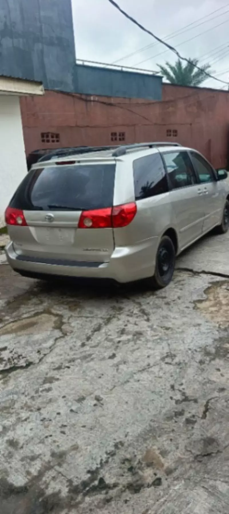 TOYOTA Sienna   - 2008