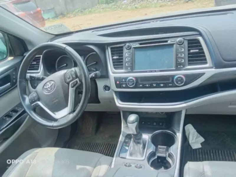 TOYOTA Highlander   - 2017