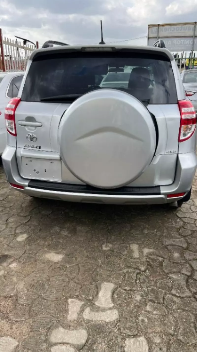 TOYOTA RAV 4   - 2012
