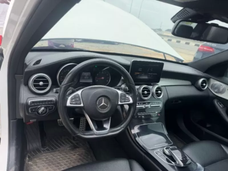 Mercedes-Benz C-class   - 2015