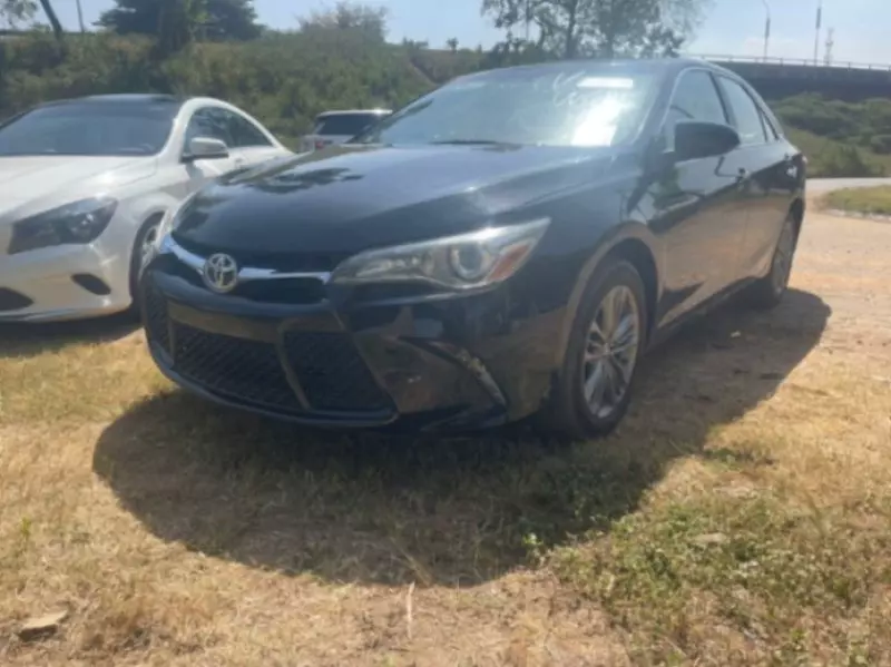 Toyota Camry   - 2017