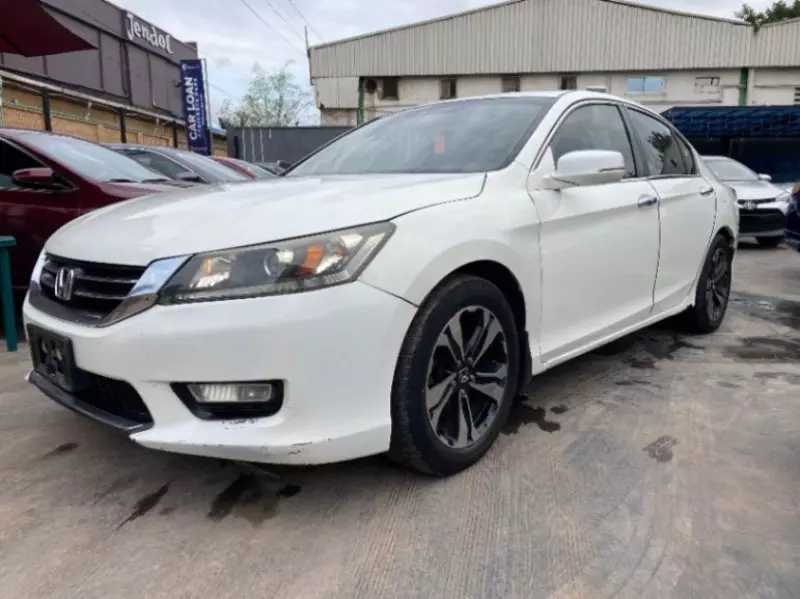 Honda Accord   - 2013