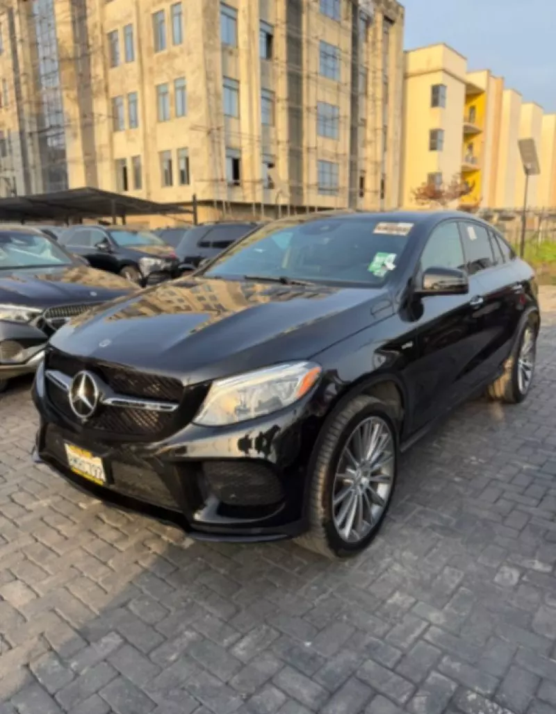 Mercedes-Benz GLE-Class   - 2018