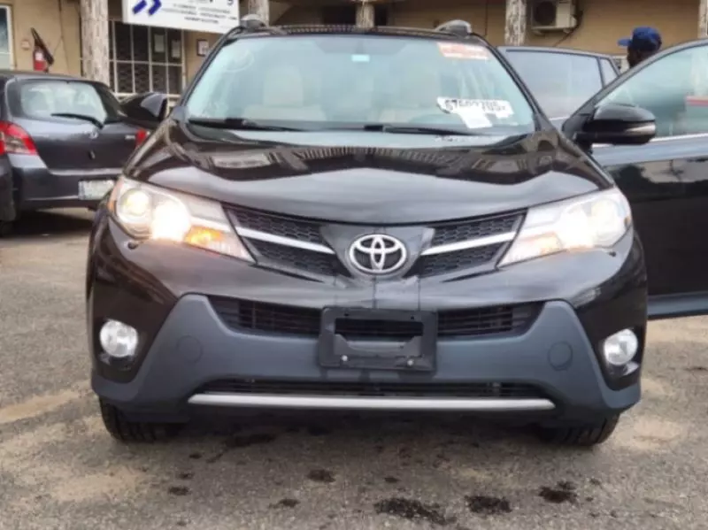 Toyota RAV 4   - 2014