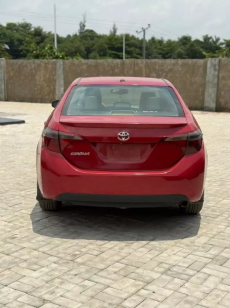 TOYOTA Corolla   - 2016