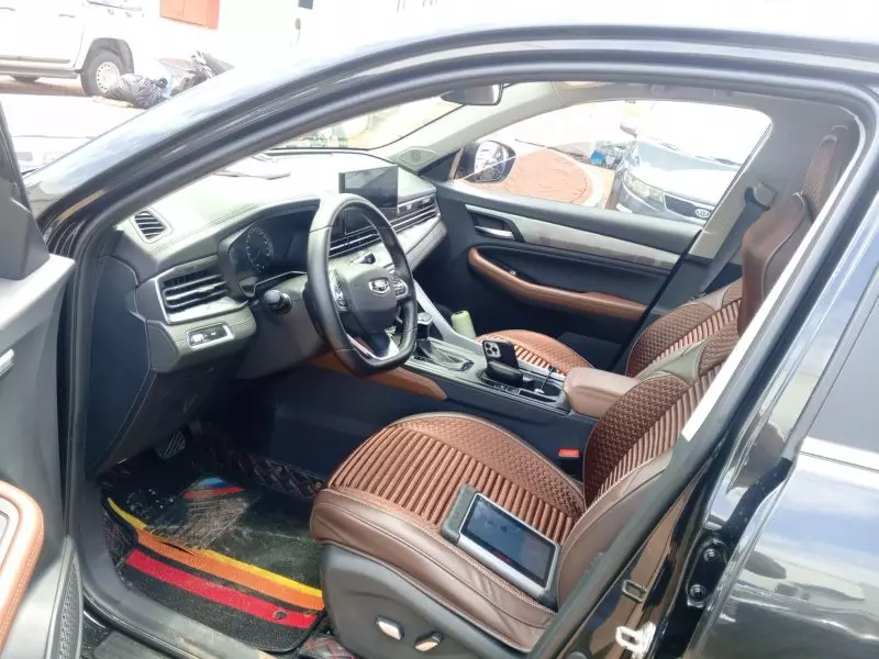 GEELY X6 PRO   - 2021
