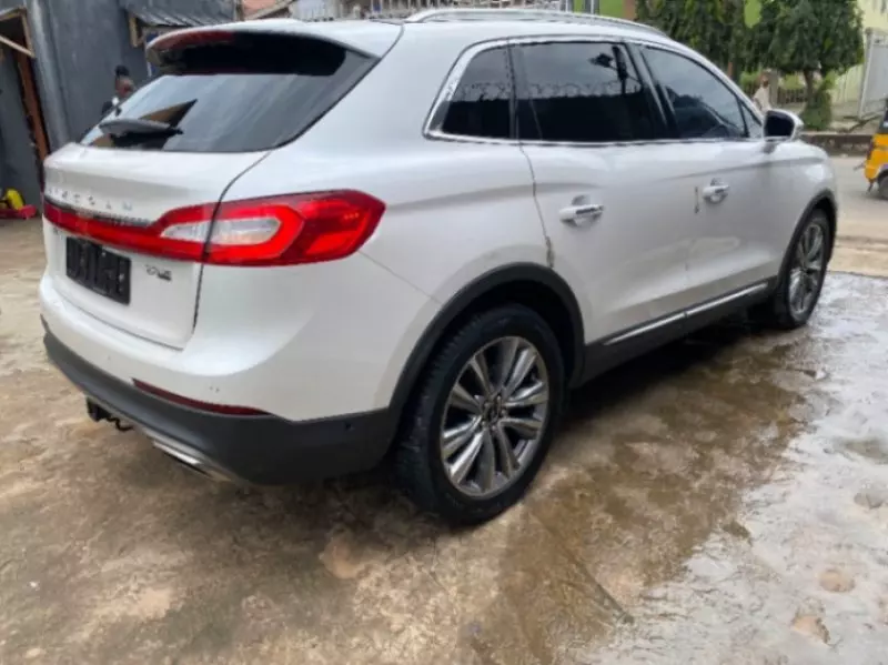 Lincoln MKX   - 2019