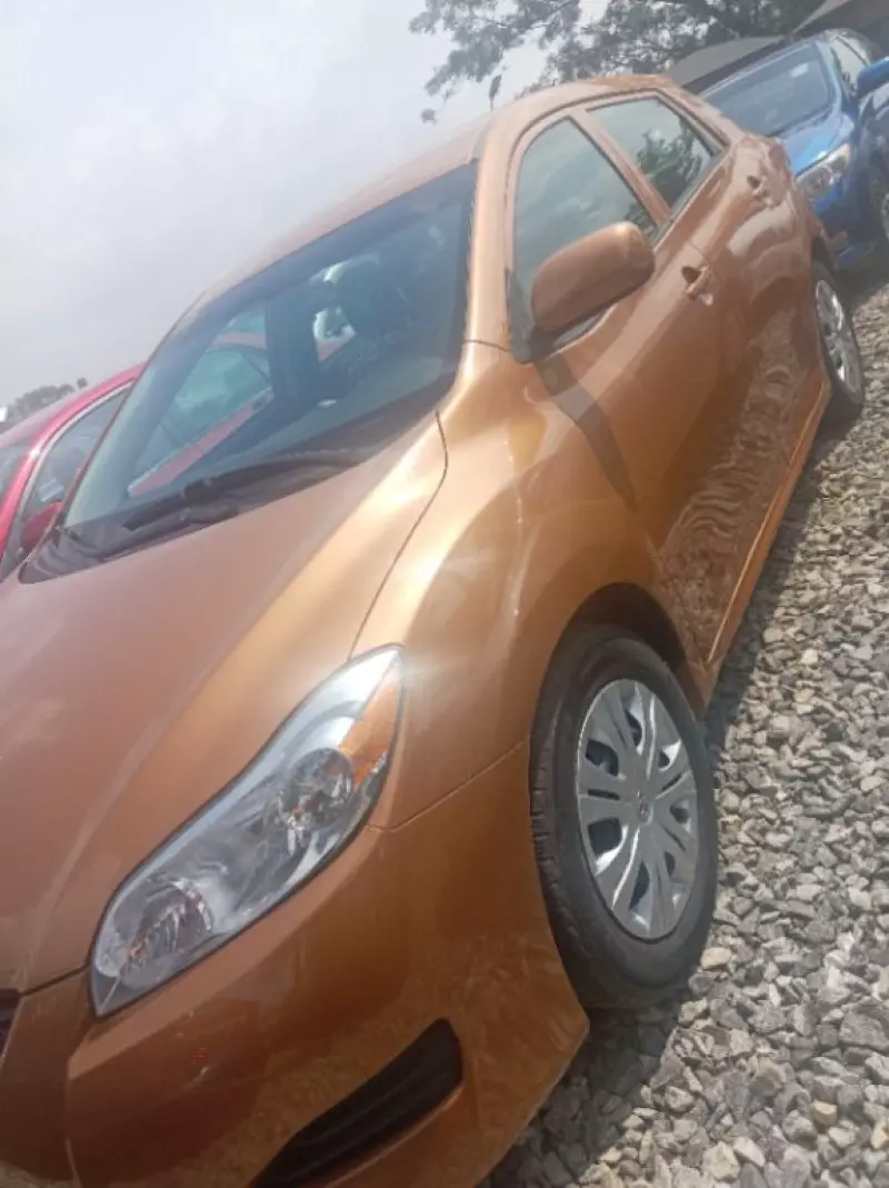 Toyota Matrix   - 2009