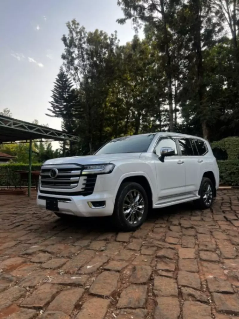 Toyota Land Cruiser   - 2021