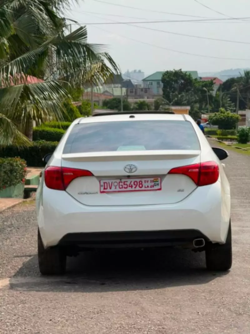 TOYOTA Corolla   - 2017