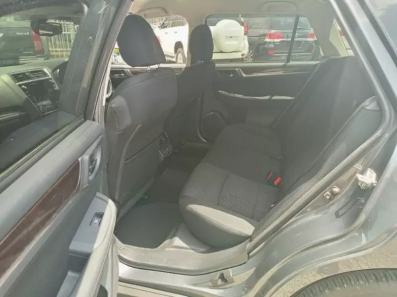 Subaru Outback   - 2019