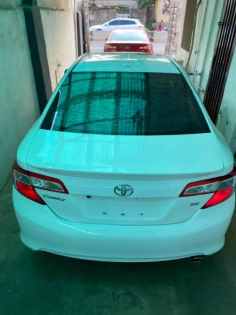 TOYOTA Camry   - 2014