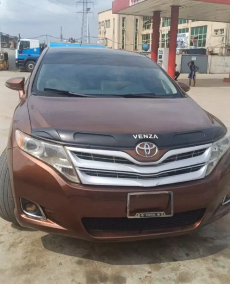 Toyota Venza   - 2009