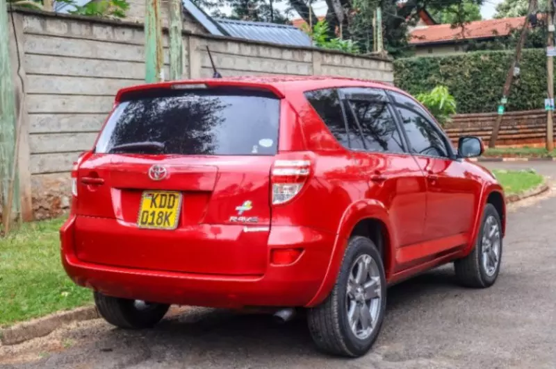 Toyota RAV 4   - 2015