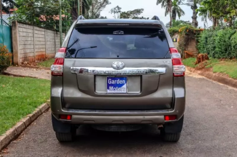 Toyota Landcruiser Prado   - 2015
