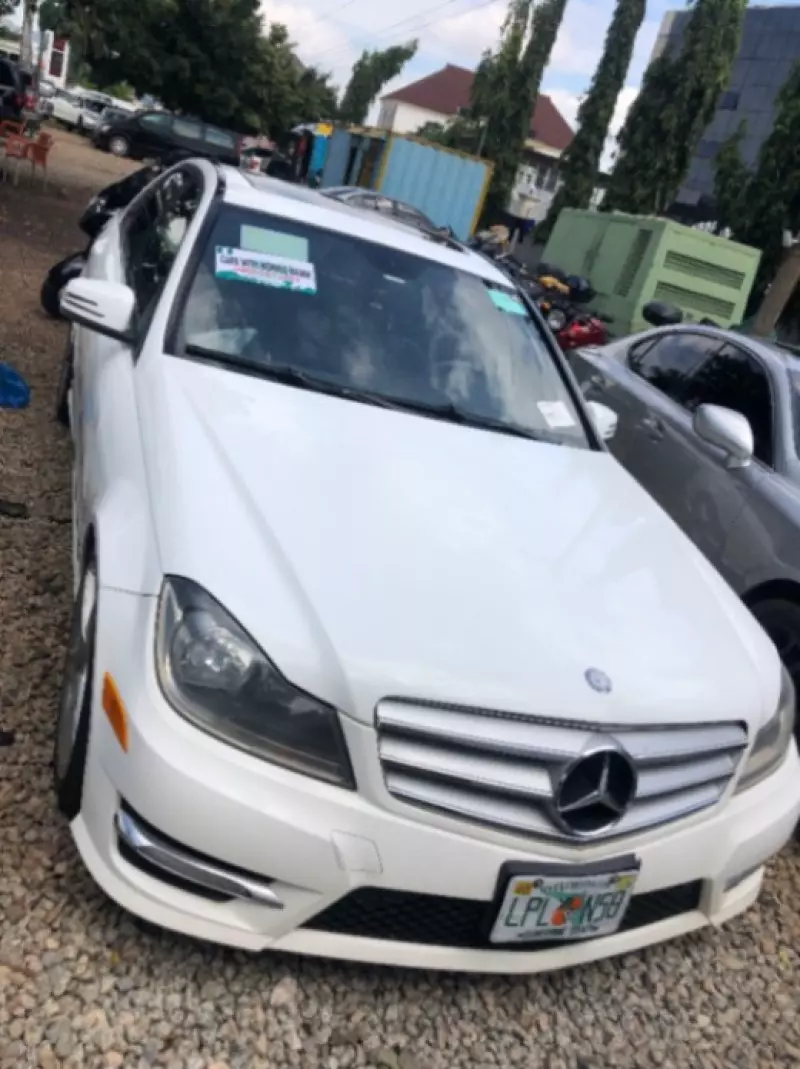 Mercedes-Benz C 300   - 2013