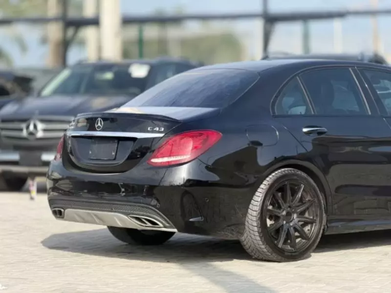 Mercedes-Benz C-class   - 2017