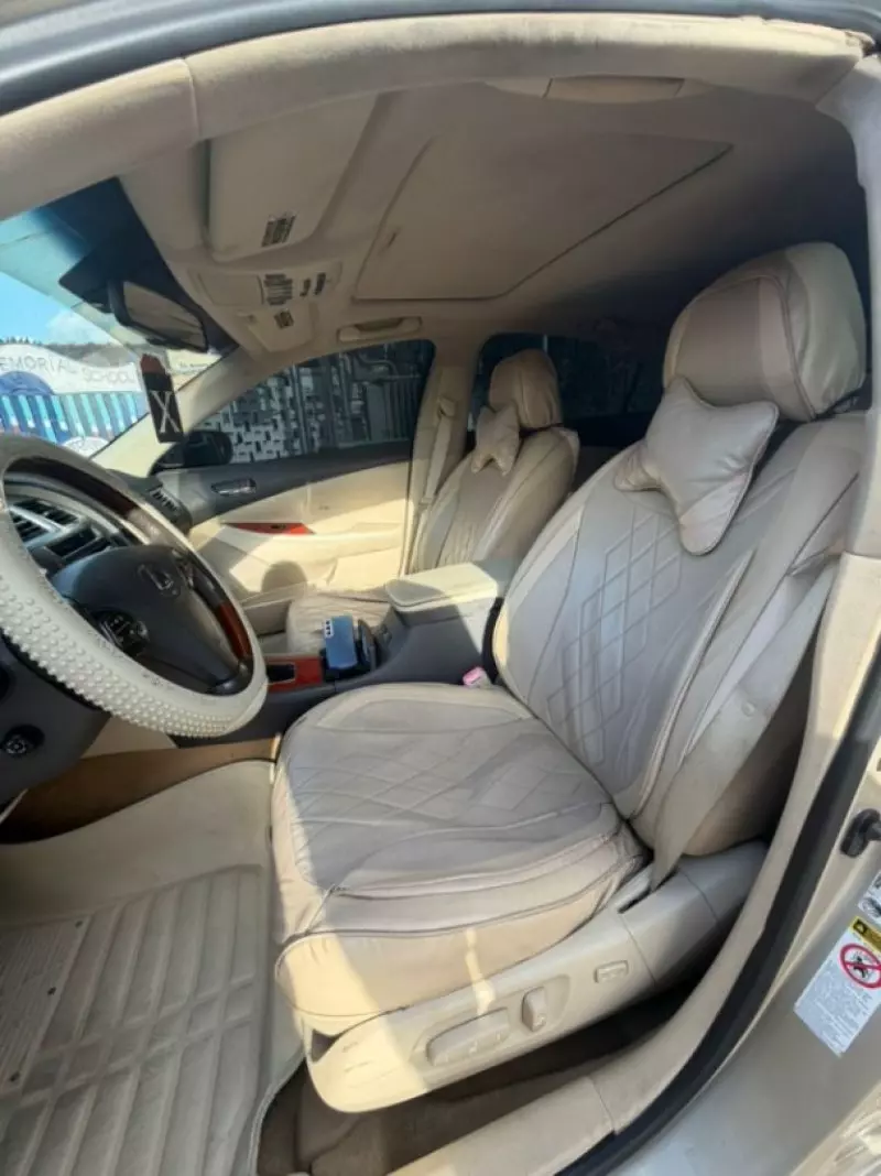 Lexus ES   - 2011