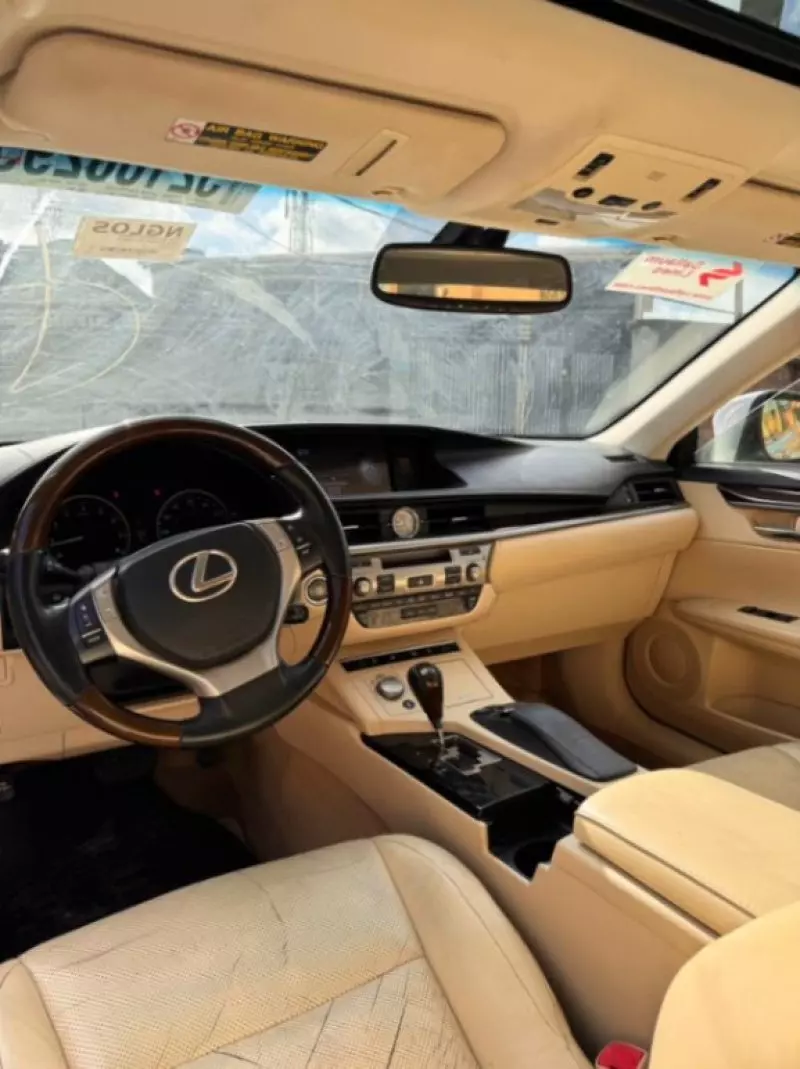 Lexus ES 350   - 2013