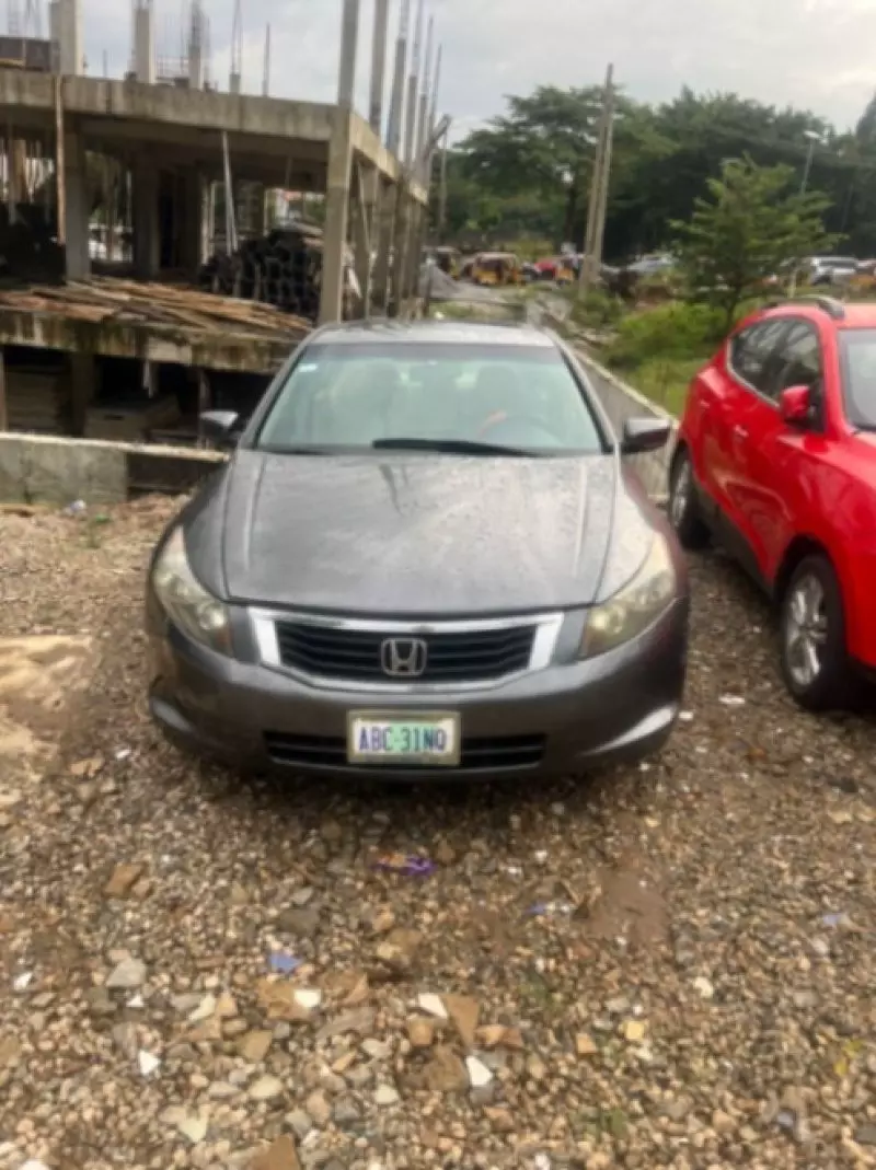 Honda Accord   - 2009