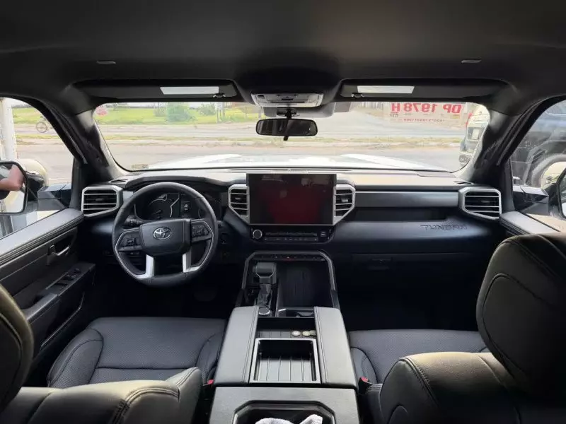 Toyota Tundra   - 2025