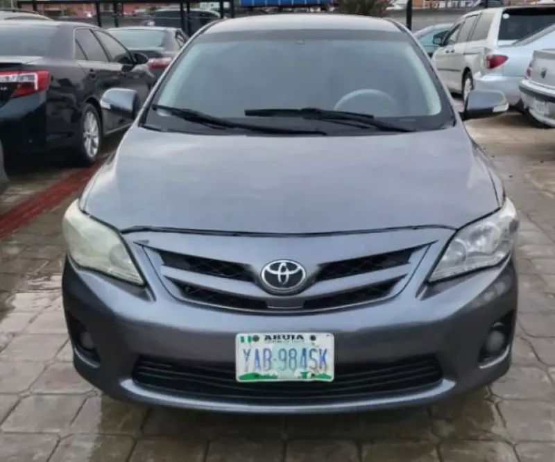 Toyota Corolla   - 2012