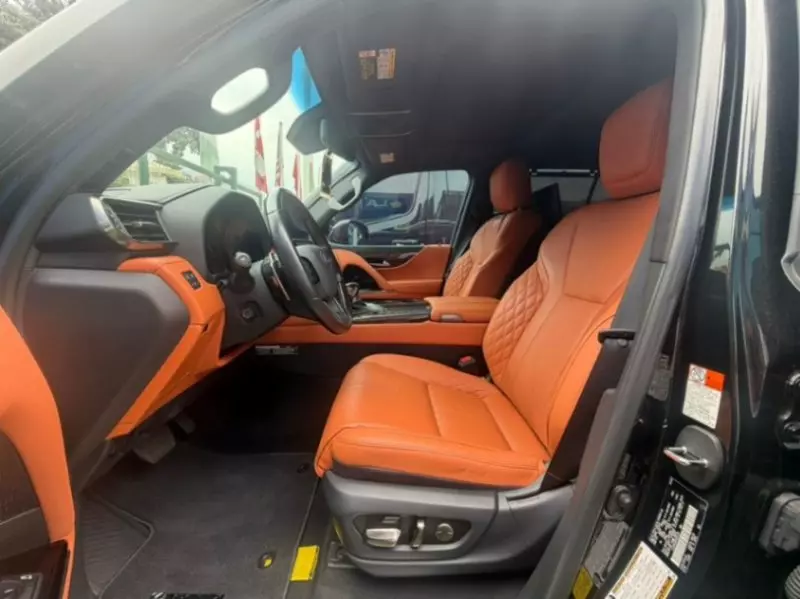 Lexus LX   - 2023