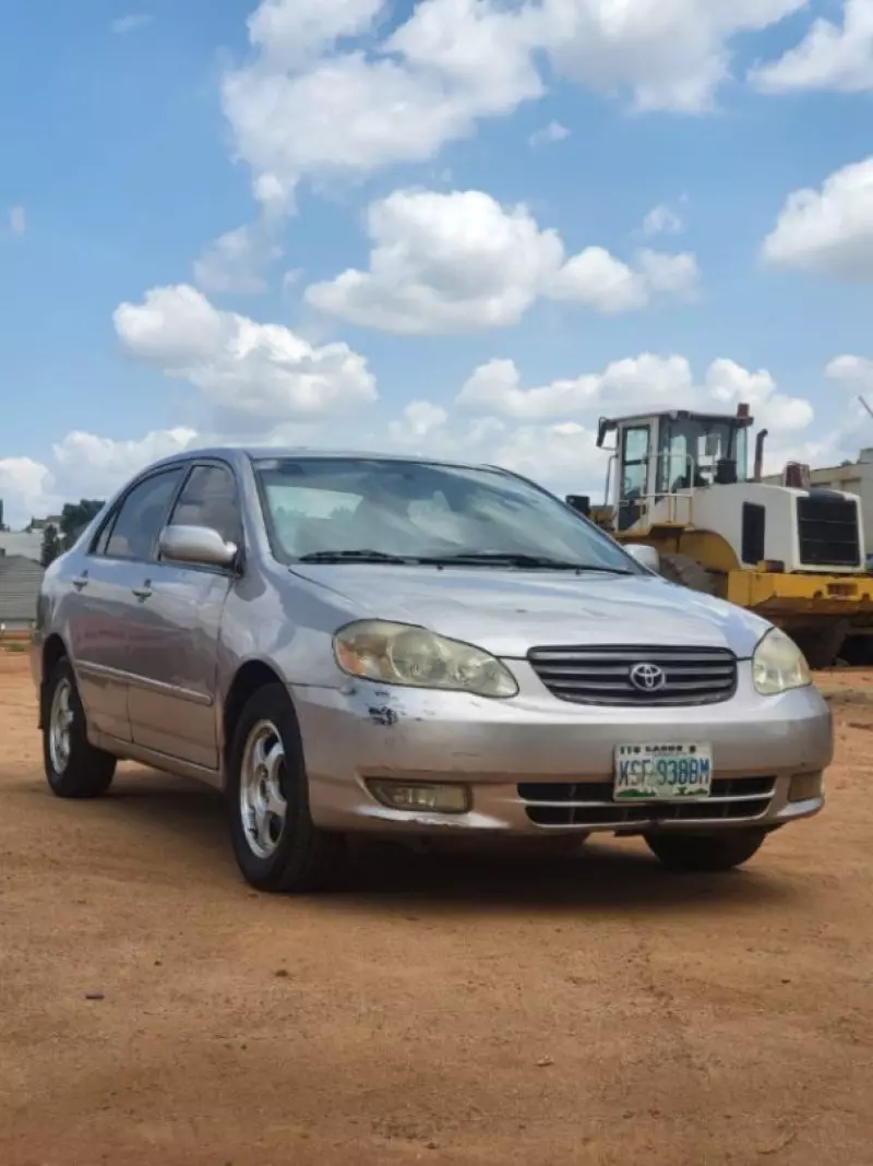 Toyota Corolla   - 2003