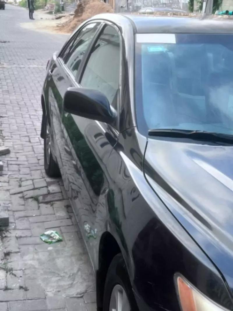 Toyota Camry   - 2009
