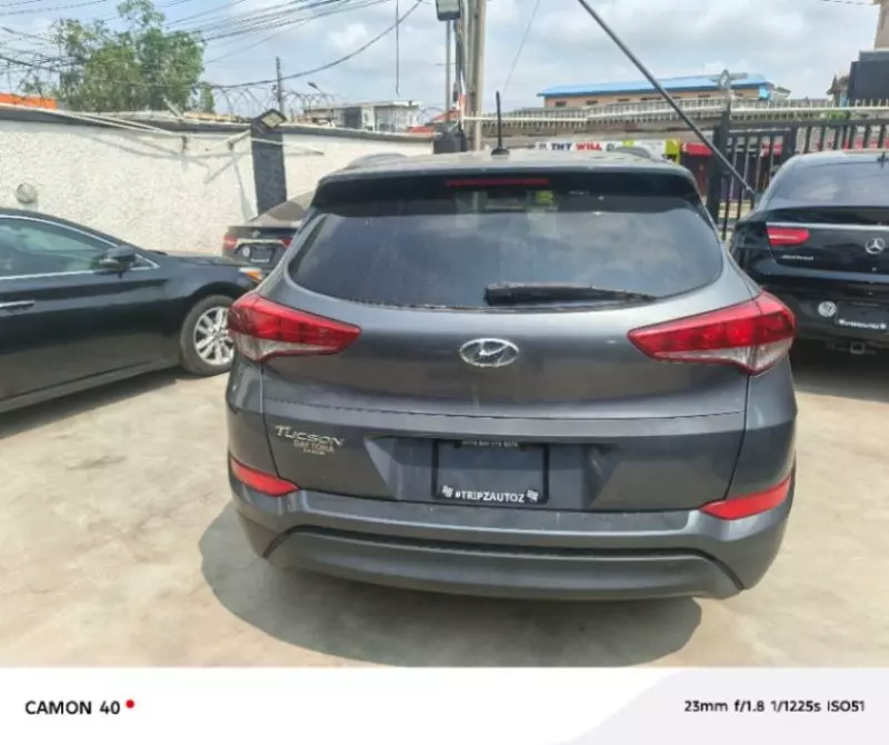 Hyundai Tucson   - 2016