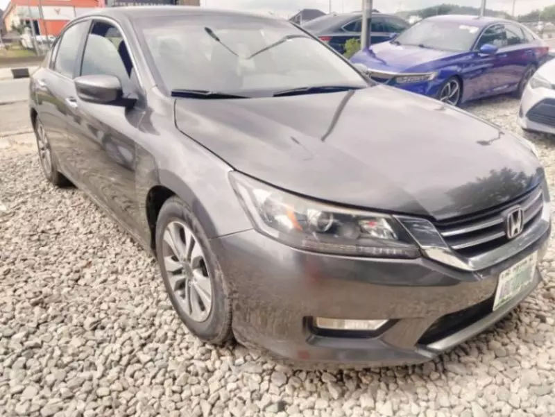 Honda Accord   - 2013