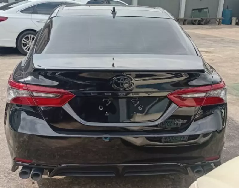 Toyota Camry - 2021