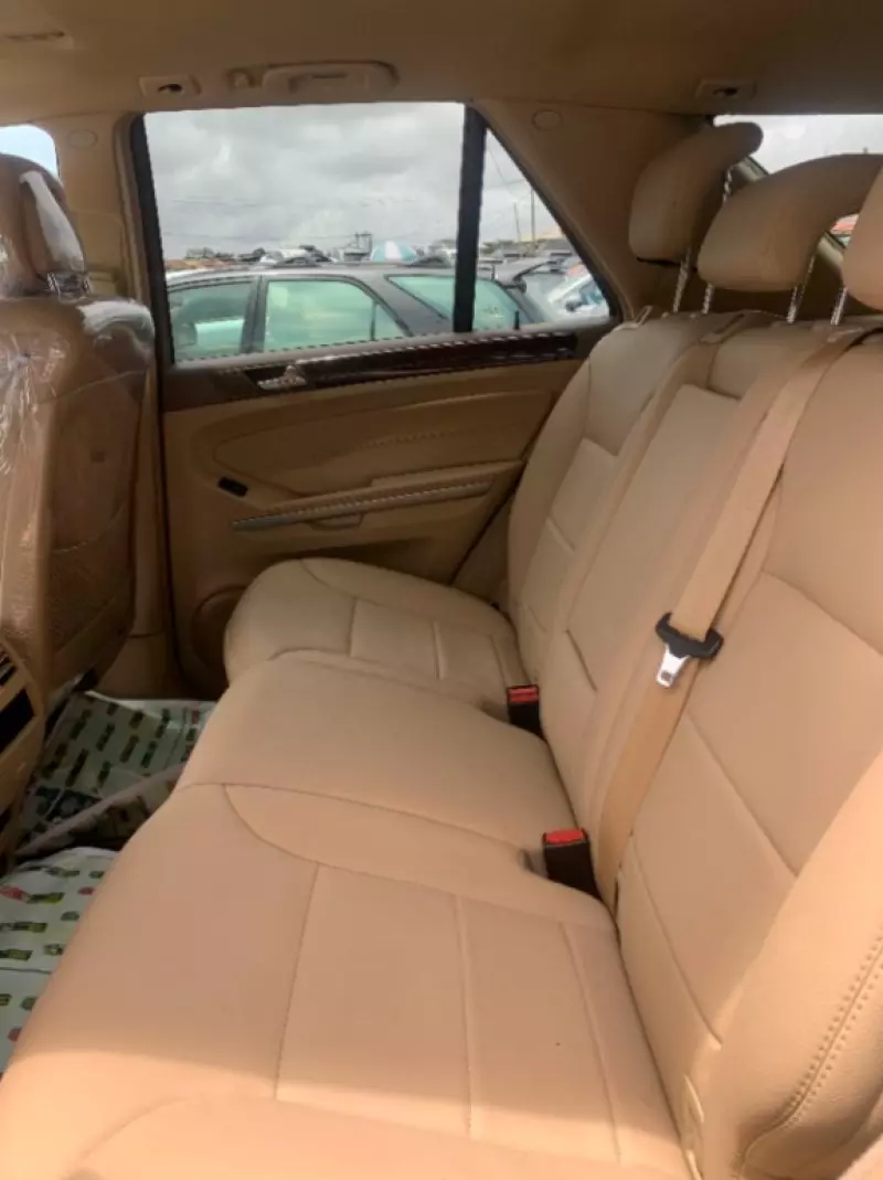 Mercedes-Benz ML 350   - 2010