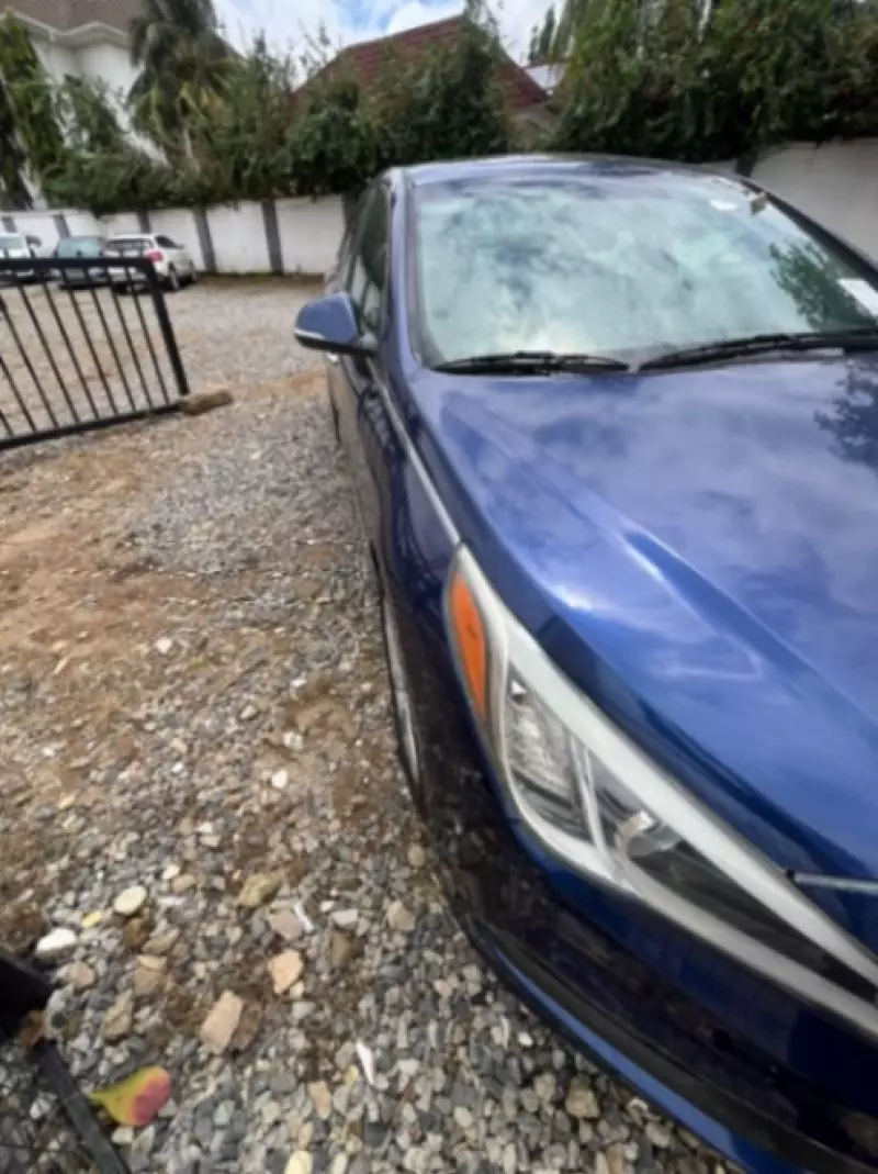Hyundai Sonata   - 2016