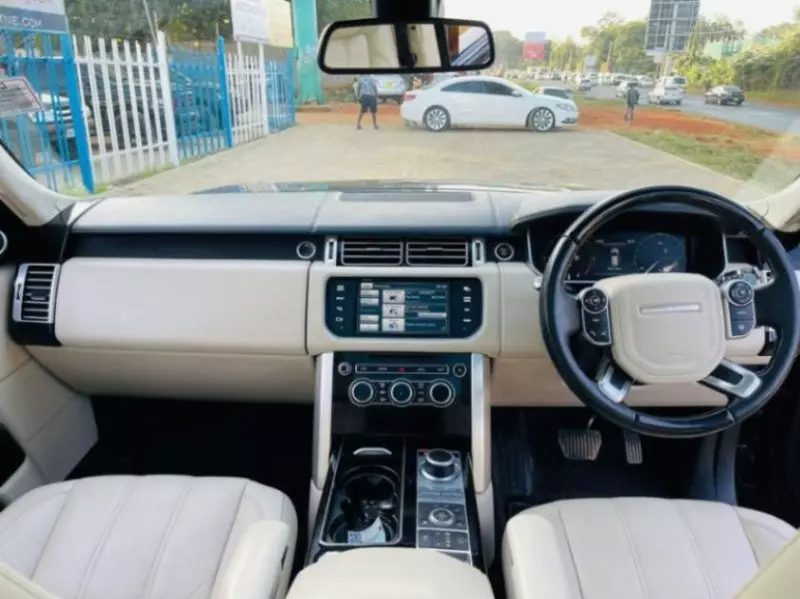 Land Rover Range Rover Vogue   - 2014