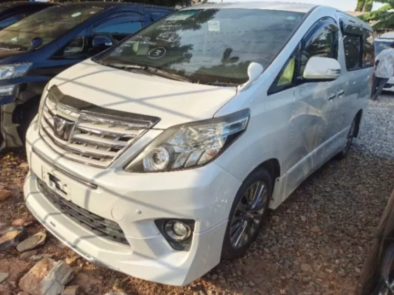 TOYOTA Alphard - 2015
